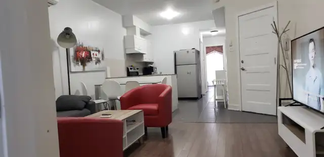4 ½ AIR CONDITIONED APARTMENT, FULLY EQUIPPED - SNOWDON METRO