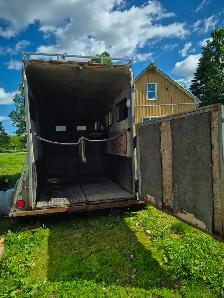 Horse trailer - Photo 4
