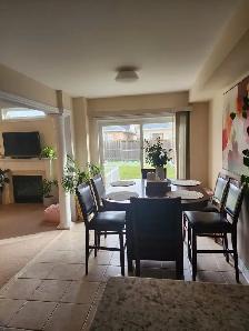 Niagara on the Greens Stunning, Bright and Spacious 3 bed. House - Photo 4