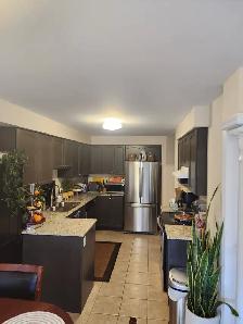Niagara on the Greens Stunning, Bright and Spacious 3 bed. House - Photo 7
