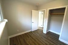 Spacious 3-Bedroom   Den Bungalow Main Floor | East Mountain - Photo 9