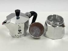 Bialetti Moka Express Stovetop Espresso Maker 3 Cup, Silver - Photo 5