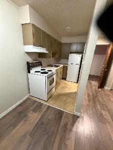Convenient Studio Unit Apartment - Photo 4
