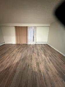 Convenient Studio Unit Apartment - Photo 6