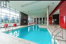 Condo room with private washroom - Photo 4