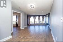 Condo room with private washroom - Photo 8