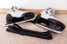 CCM Women's Figure Skates - Photo 4