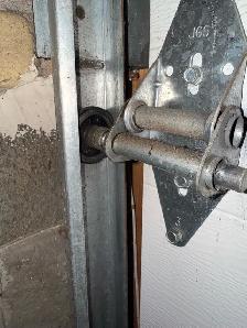 ⭐️GARAGE DOOR ROLLER REPLACEMENT⭐️ thornhill - Photo 3