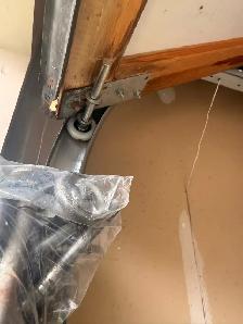 ⭐️GARAGE DOOR ROLLER REPLACEMENT⭐️ thornhill - Photo 4