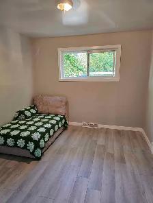 2 bedroom Unit main floor of Duplex - Photo 8