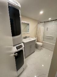 Renovated 2 bedroom basement - Photo 9