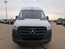 2024 Mercedes-Benz Sprinter High Roof 2.0L Diesel/12 Passenger - Photo 4