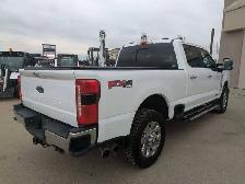 2024 Ford F-350 Lariat 6.7L Diesel/Touch Nav/Pano Sunroof/Camera - Photo 9
