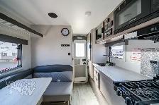 2027 Lance 825 - Photo 6