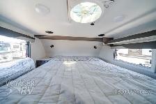 2027 Lance 825 - Photo 17