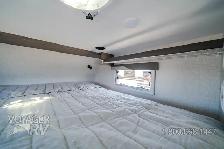 2027 Lance 825 - Photo 18