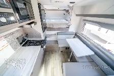 2027 Lance 825 - Photo 28