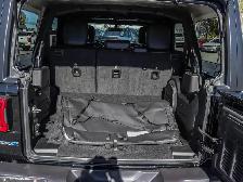 2023 Jeep Wrangler Unlimited Sahara 4XE - Photo 17