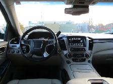 2019 GMC Yukon 6.2 L V8 4WD 4dr Denali | Loaded | Entertainment - Photo 2