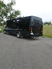 Looking for a stylish, comfortable, and affordable limousine ser - Photo 6
