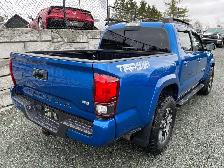 2018 Toyota Tacoma TRD Sport - Photo 3