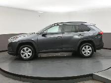 2021 Toyota RAV4 LE AWD, HEATED SEATS, BACKUP CAMERA & MORE! - Photo 31