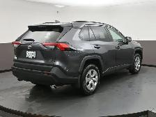 2021 Toyota RAV4 LE AWD, HEATED SEATS, BACKUP CAMERA & MORE! - Photo 34