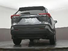 2021 Toyota RAV4 LE AWD, HEATED SEATS, BACKUP CAMERA & MORE! - Photo 43