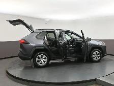 2021 Toyota RAV4 LE AWD, HEATED SEATS, BACKUP CAMERA & MORE! - Photo 52