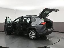2021 Toyota RAV4 LE AWD, HEATED SEATS, BACKUP CAMERA & MORE! - Photo 57