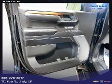 2025 GMC Sierra 1500 Denali 3.0L - Photo 10