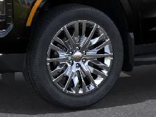 2027 Chevrolet Suburban LT 4WD 4dr LT - Photo 9