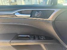 2016 Ford Fusion SESE - Photo 14