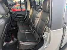 2022 Jeep Gladiator Rubicon Rubicon 4x4 - Photo 19