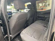 2024 Chevrolet Colorado 4WD LT, CLEAN CARFAX, HEATED CLOTH, REMO - Photo 23