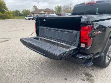 2024 Chevrolet Colorado 4WD LT, CLEAN CARFAX, HEATED CLOTH, REMO - Photo 28