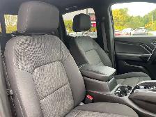 2024 Chevrolet Colorado 4WD LT, CLEAN CARFAX, HEATED CLOTH, REMO - Photo 35