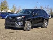 2022 Toyota RAV4 Hybrid XLE - Photo 2
