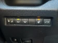 2022 Toyota RAV4 Hybrid XLE - Photo 28