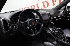 2017 Porsche Cayenne AWD | PANORAMIC ROOF | SPORT CHRONO | HEATE - Photo 12