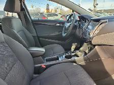 2017 Chevrolet Cruze LT - Photo 18
