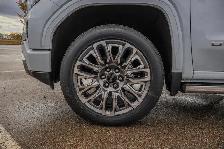 2026 GMC Sierra 1500 Denali Ultimate - Photo 13