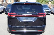 2025 Chrysler Pacifica Select FWD - Photo 5