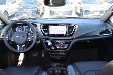 2025 Chrysler Pacifica Select FWD - Photo 11