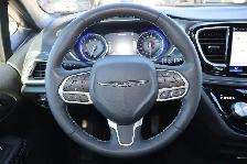 2025 Chrysler Pacifica Select FWD - Photo 12