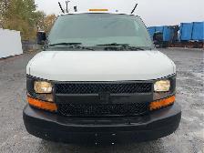 2011 Chevrolet Express - Photo 2
