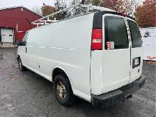 2011 Chevrolet Express - Photo 7