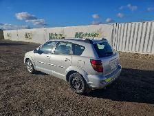 2005 Pontiac Vibe - Photo 2