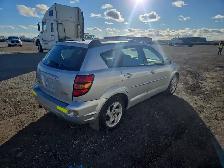 2005 Pontiac Vibe - Photo 3