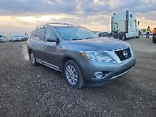 2015 Nissan Pathfinder - Photo 2